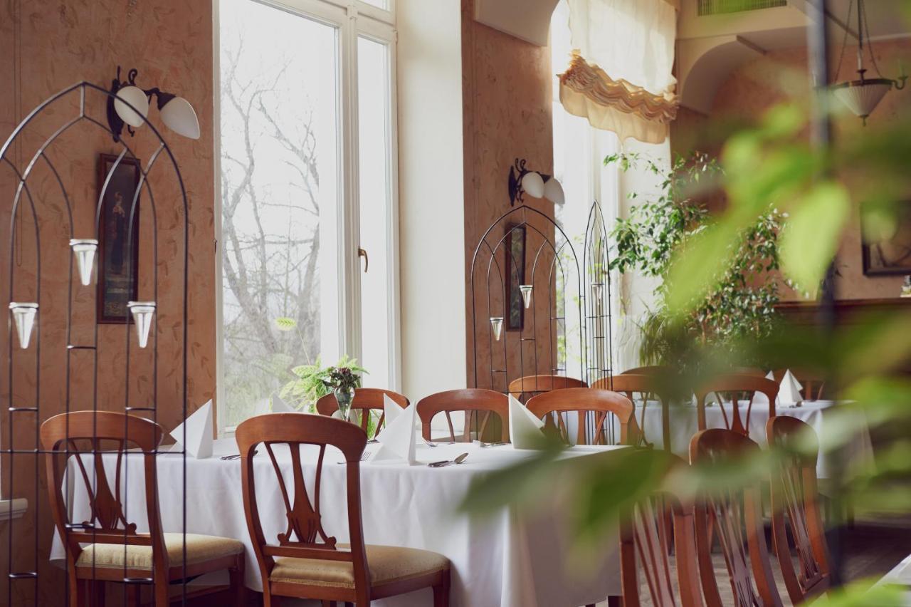 Zamek Na Skale Otel Trzebieszowice Dış mekan fotoğraf