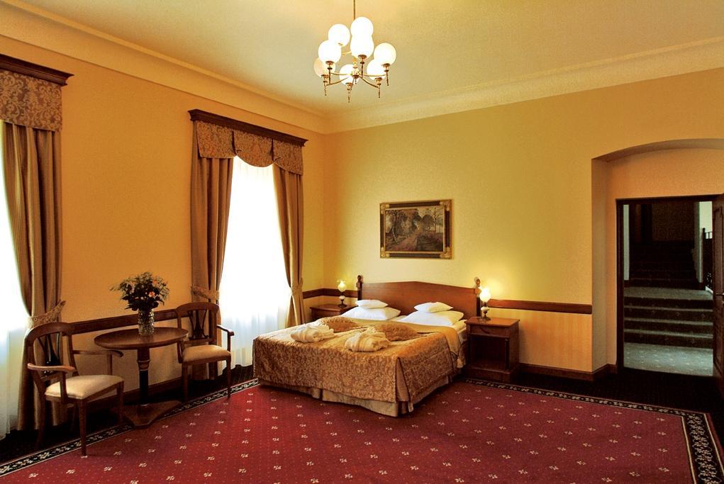 Zamek Na Skale Otel Trzebieszowice Dış mekan fotoğraf